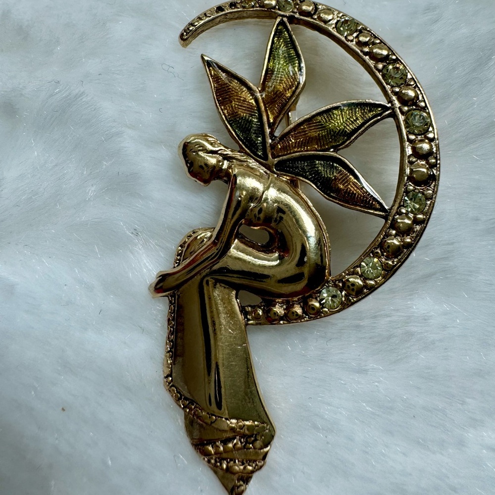 Gold Fairy Crescent Moon Brooch